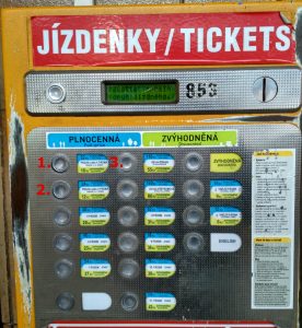 How to use Prague's ticket machine